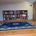 Bund Apartment *