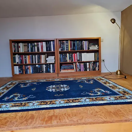 Apartament Bund *